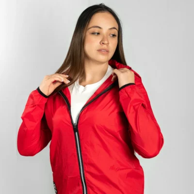CHAQUETA ROMPEVIENTOS SENCILLA - ROJA